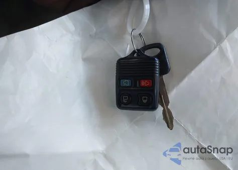 2011 Ford Crown Victoria Police/Police Interceptor z USA, uszkodzony, nr VIN 2FABP7BV1BX179357